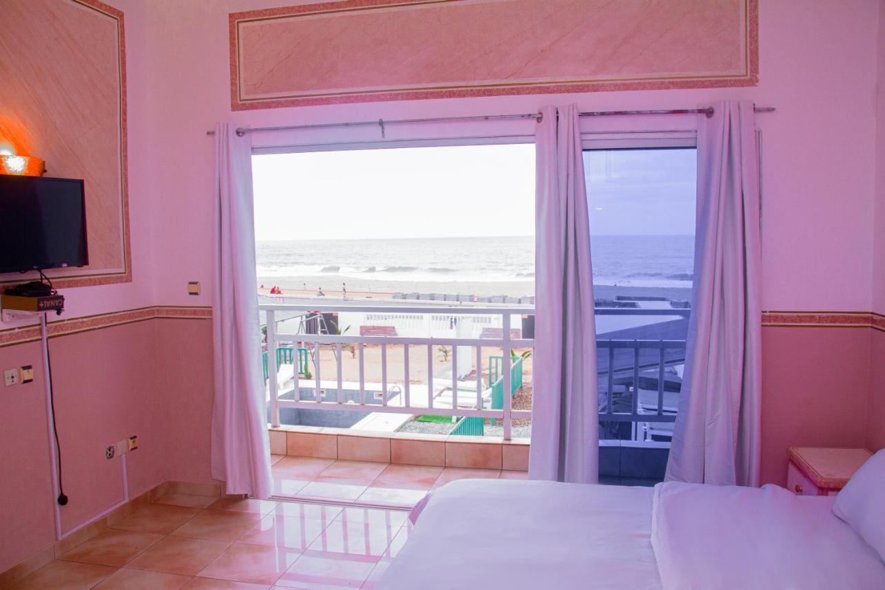 Hotel Amazone Cotonou Buitenkant foto