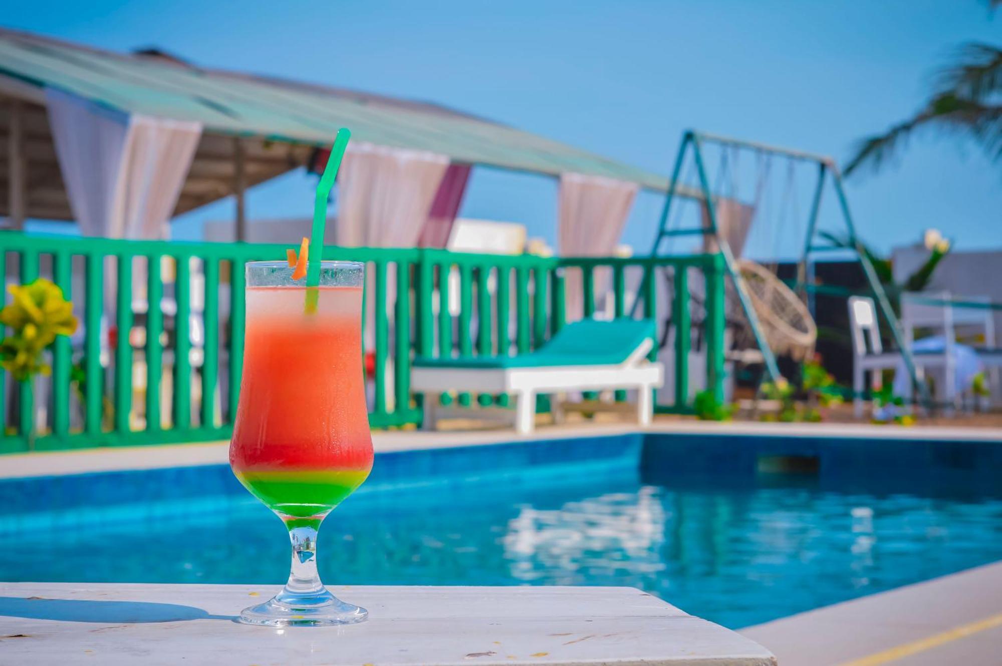 Hotel Amazone Cotonou Buitenkant foto